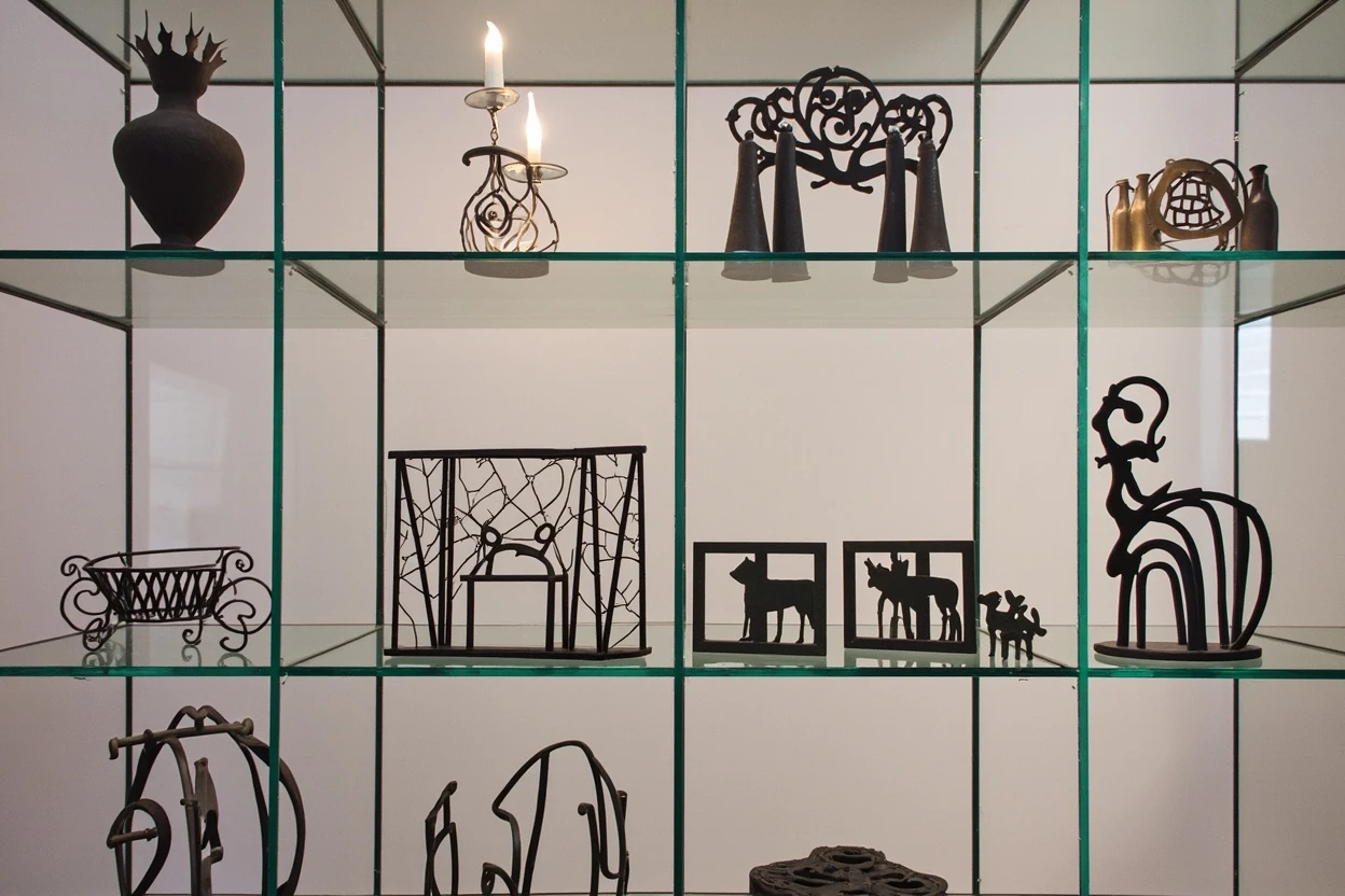 Metal Art Sculptures in 2026: $61.8B Market Faces 25% Tariff Shock as High-Net-Worth Demand Surges