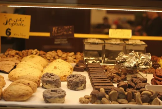 What You Need to Know About the Bakery Ingredients & Ready-to-Eat Snacks Industry in 2026